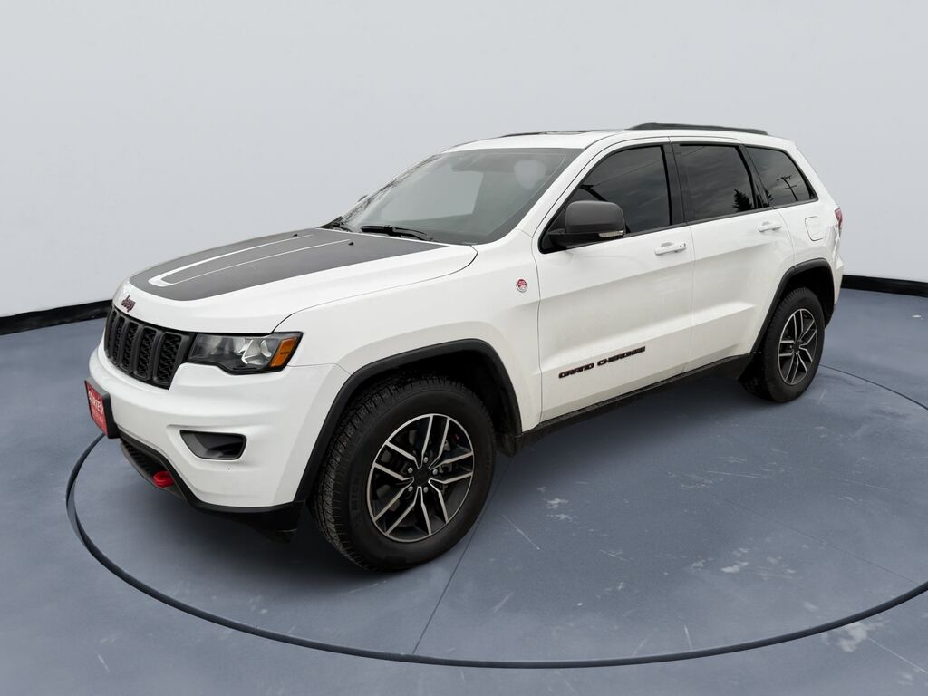 2020 Jeep Grand Cherokee Trailhawk — photo 1 of 1