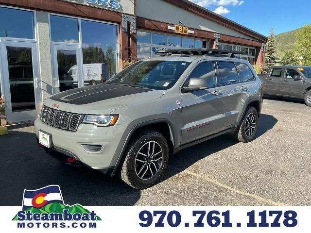 2020 Jeep Grand Cherokee Trailhawk — photo 1 of 3