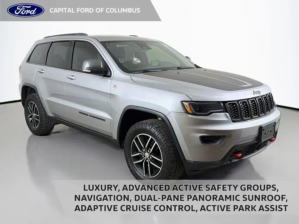 2018 Jeep Grand Cherokee Trailhawk — photo 1 of 13