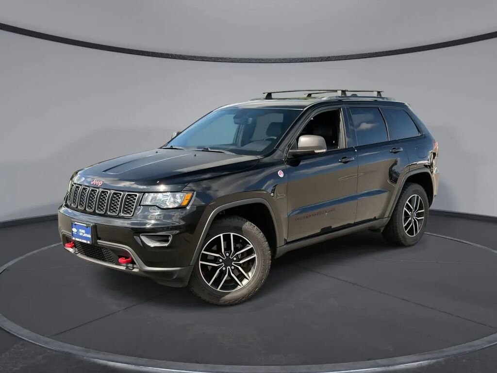 2020 Jeep Grand Cherokee Trailhawk — photo 1 of 18