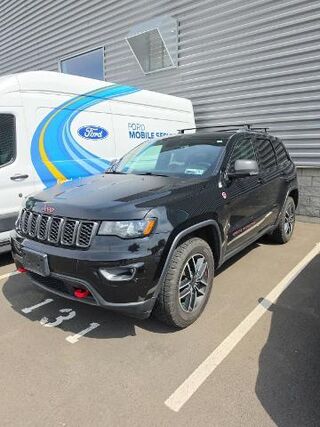 2020 Jeep Grand Cherokee Trailhawk — photo 1 of 13