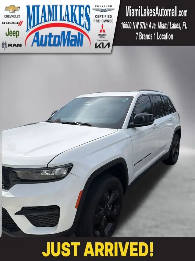2024 Jeep Grand Cherokee Laredo A
