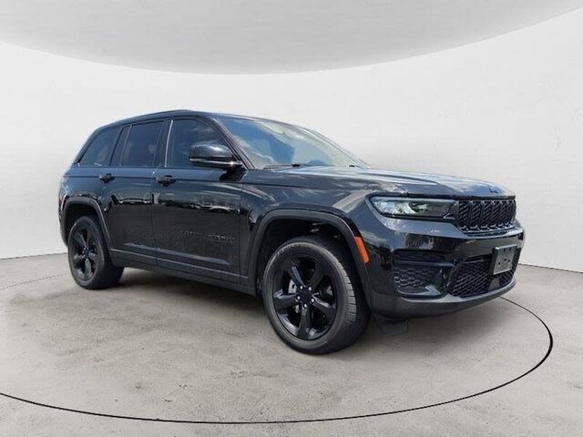 2022 Jeep Grand Cherokee Laredo