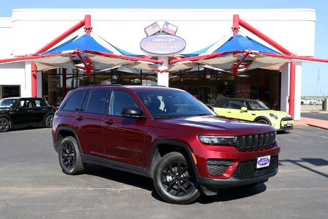 2024 Jeep Grand Cherokee Laredo