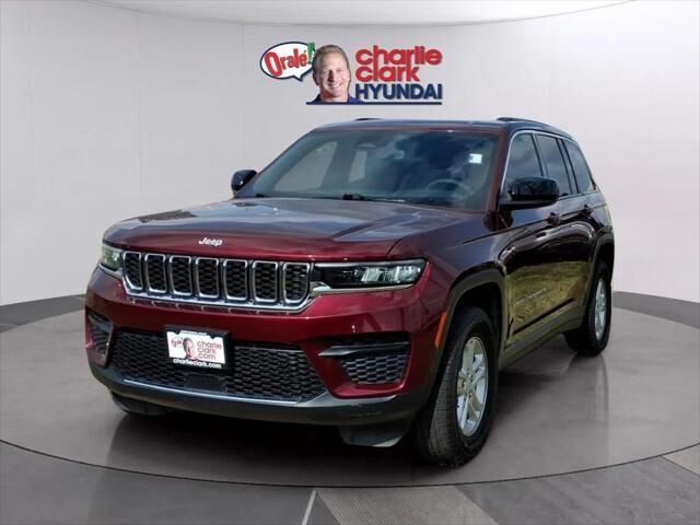 2024 Jeep Grand Cherokee Laredo