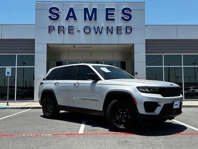 2024 Jeep Grand Cherokee Laredo