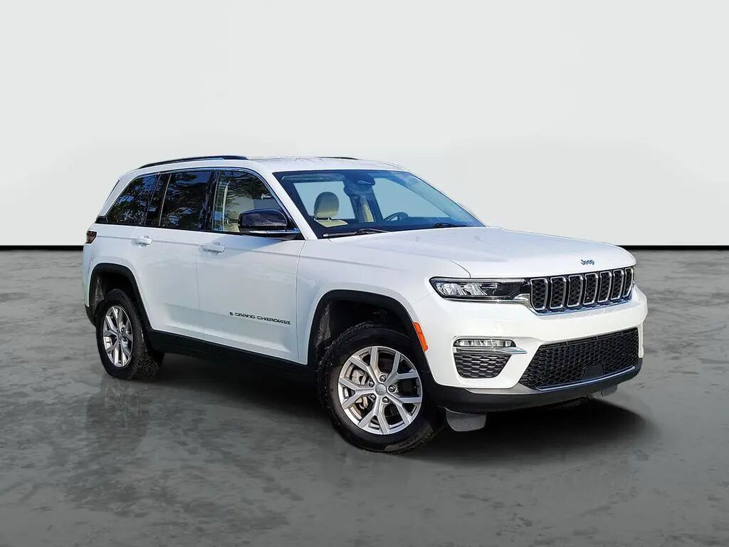2022 Jeep Grand Cherokee Limited — photo 1 of 13