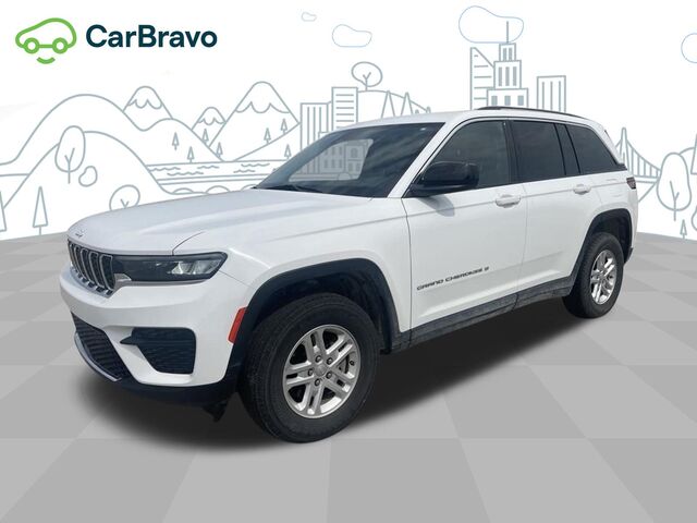 2022 Jeep Grand Cherokee Laredo 4x4