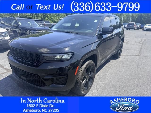 2023 Jeep Grand Cherokee Laredo