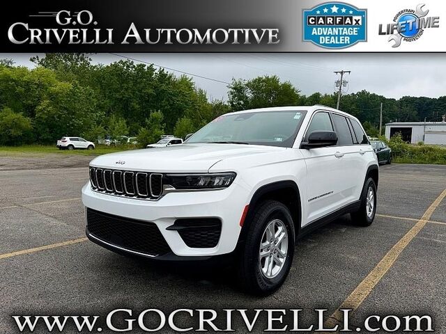 2023 Jeep Grand Cherokee Laredo 4x4
