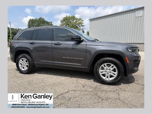 2023 Jeep Grand Cherokee Laredo
