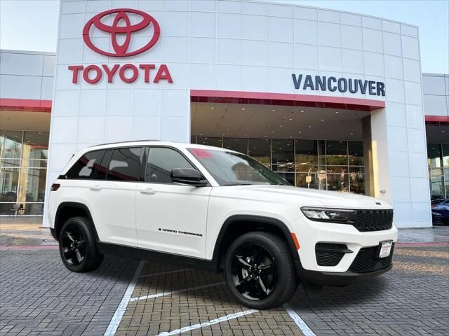 2023 Jeep Grand Cherokee Altitude