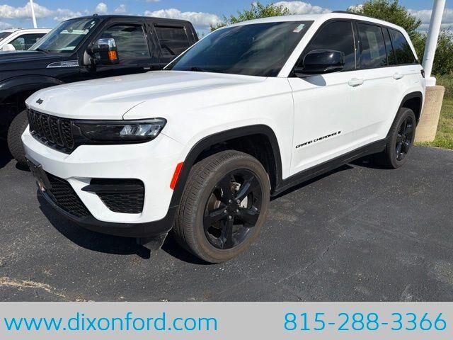 2024 Jeep Grand Cherokee Laredo