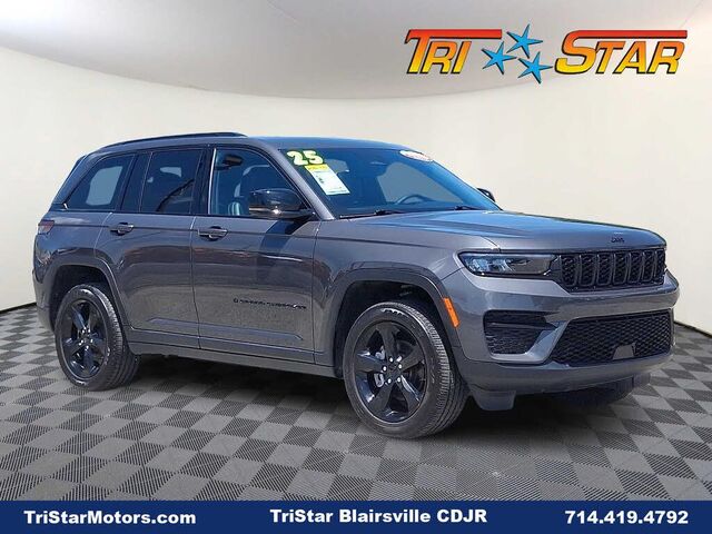 2025 Jeep Grand Cherokee Laredo