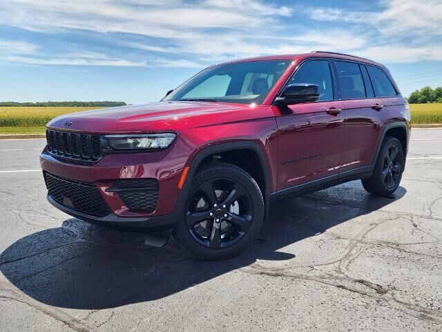 2023 Jeep Grand Cherokee Laredo