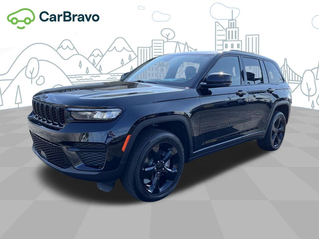 2023 Jeep Grand Cherokee Altitude 4x4 — photo 1 of 6