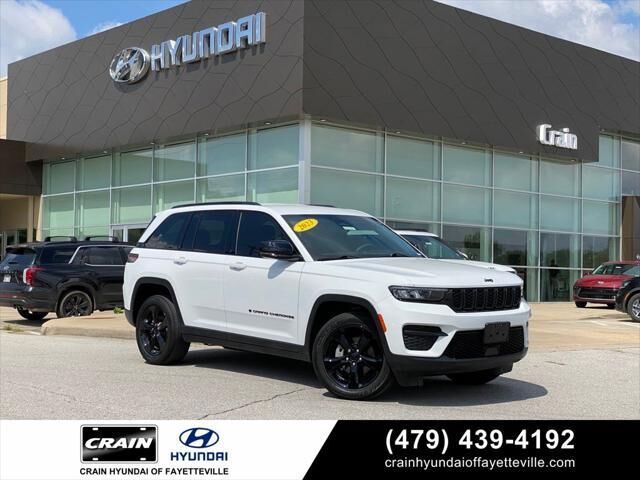 2023 Jeep Grand Cherokee Altitude