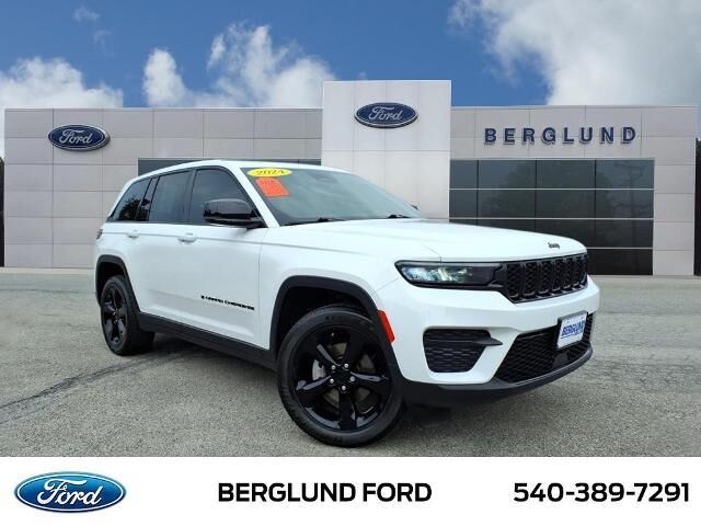 2024 Jeep Grand Cherokee Laredo
