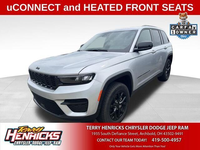 2025 Jeep Grand Cherokee Laredo