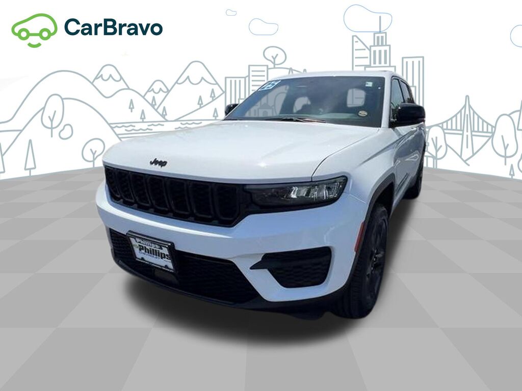 2025 Jeep Grand Cherokee Altitude X 4x4 — photo 1 of 6