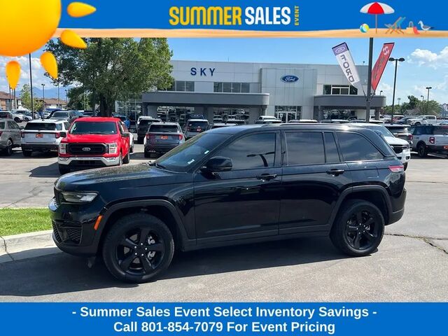 2023 Jeep Grand Cherokee Laredo