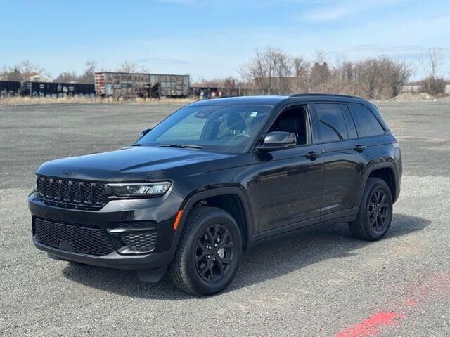 2024 Jeep Grand Cherokee Laredo
