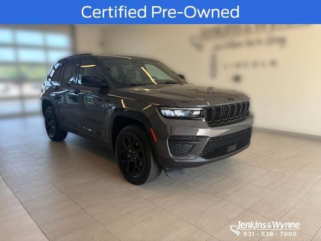 2024 Jeep Grand Cherokee Laredo