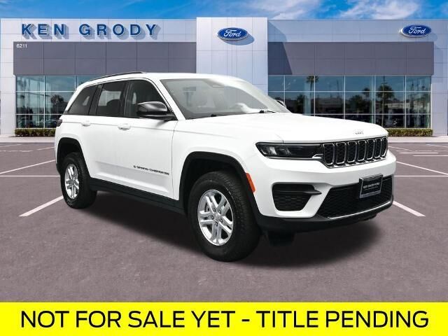 2025 Jeep Grand Cherokee Laredo