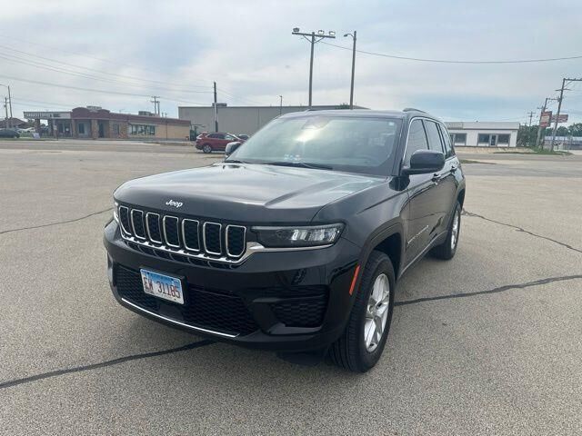 2024 Jeep Grand Cherokee Laredo