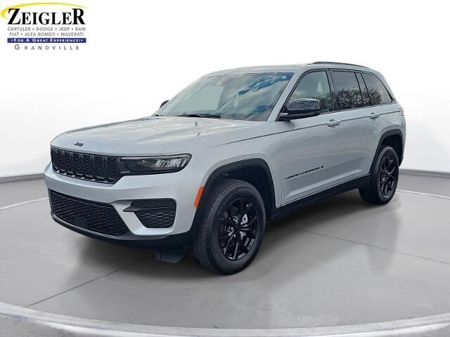 2024 Jeep Grand Cherokee Laredo