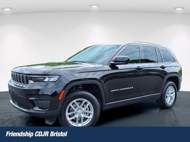 2026 Jeep Grand Cherokee Laredo