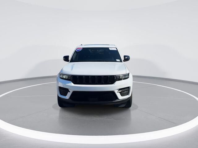 2022 Jeep Grand Cherokee Laredo