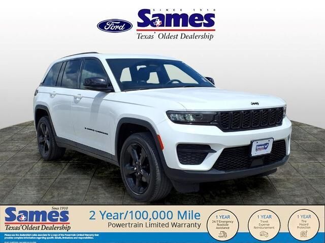 2023 Jeep Grand Cherokee Laredo