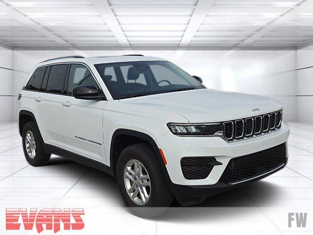 2023 Jeep Grand Cherokee Laredo