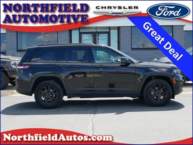 2024 Jeep Grand Cherokee Laredo