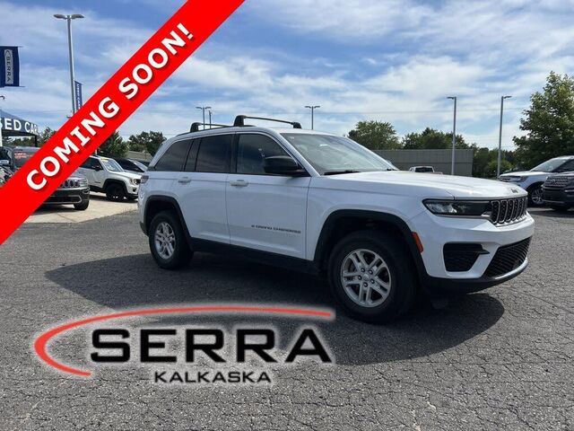 2022 Jeep Grand Cherokee Laredo