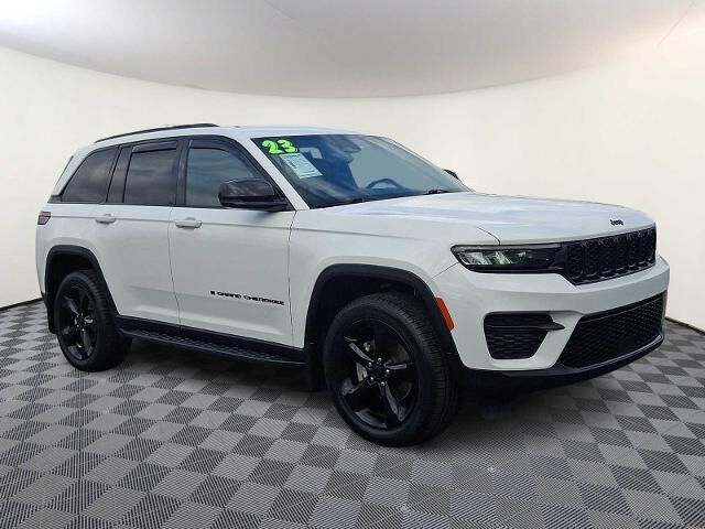 2023 Jeep Grand Cherokee Laredo