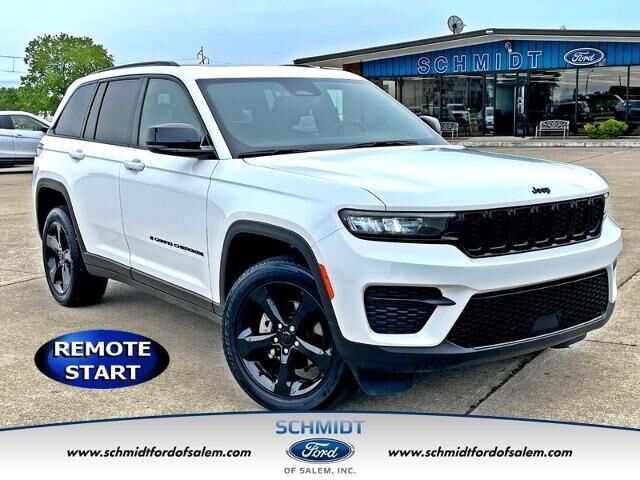 2024 Jeep Grand Cherokee Laredo