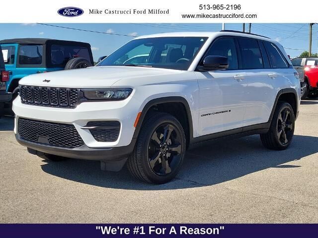 2024 Jeep Grand Cherokee Laredo