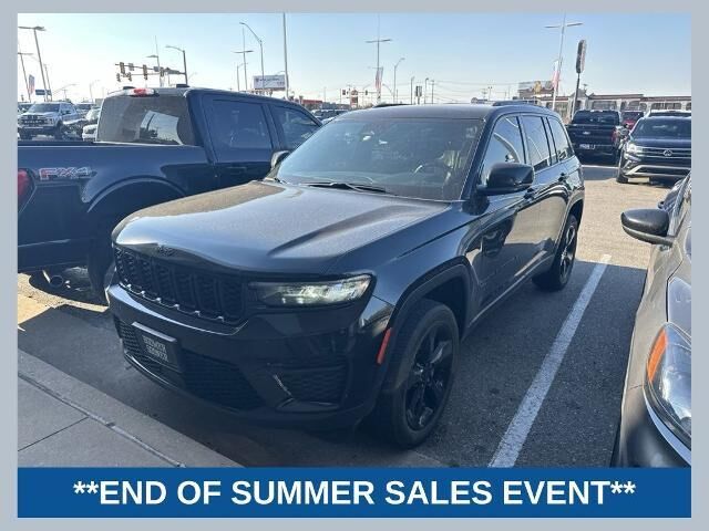 2022 Jeep Grand Cherokee Laredo