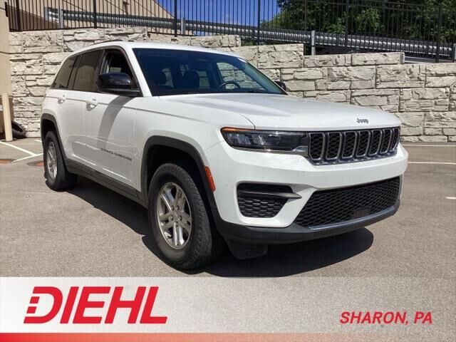 2022 Jeep Grand Cherokee Laredo