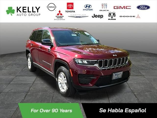2023 Jeep Grand Cherokee Laredo