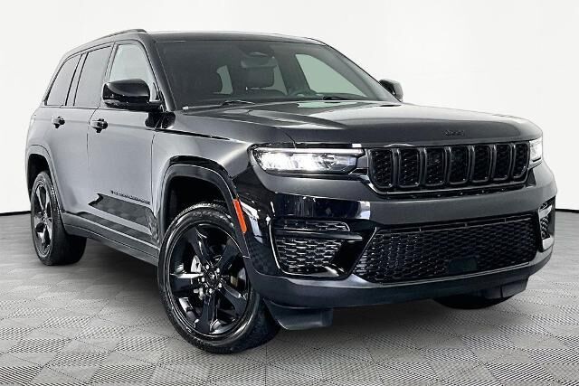 2023 Jeep Grand Cherokee Laredo