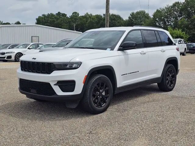 2024 Jeep Grand Cherokee Altitude
