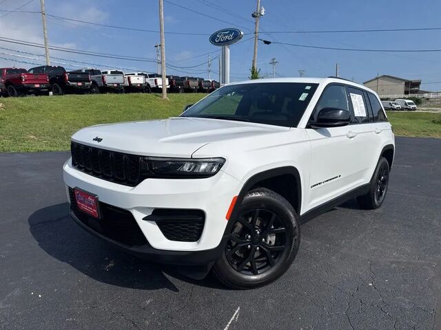 2025 Jeep Grand Cherokee Laredo