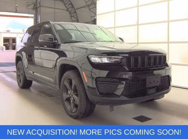2023 Jeep Grand Cherokee Laredo