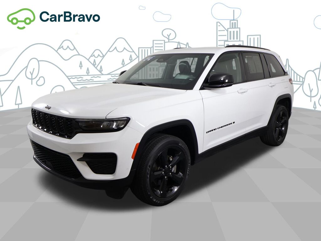 2023 Jeep Grand Cherokee Altitude 4x4 — photo 1 of 7