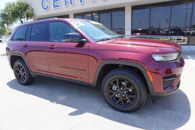 2024 Jeep Grand Cherokee Laredo