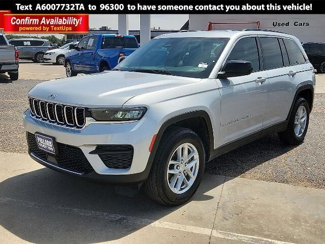 2024 Jeep Grand Cherokee Laredo