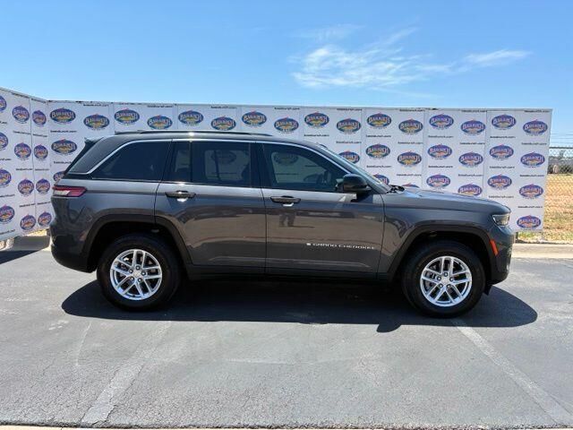 2024 Jeep Grand Cherokee Laredo